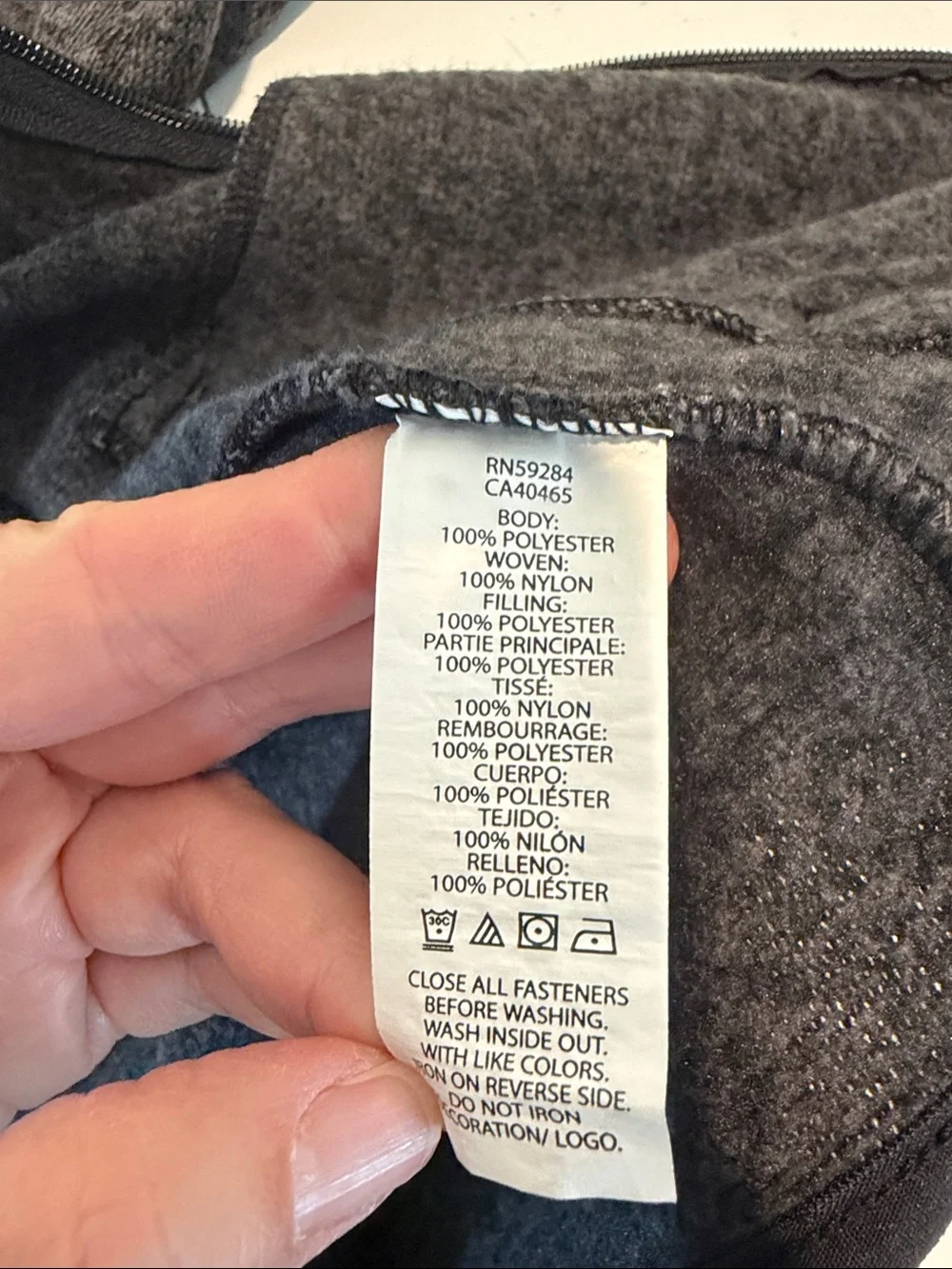 CHILDRENS PLACE Gray & Black Boys Kids size medium 7/8